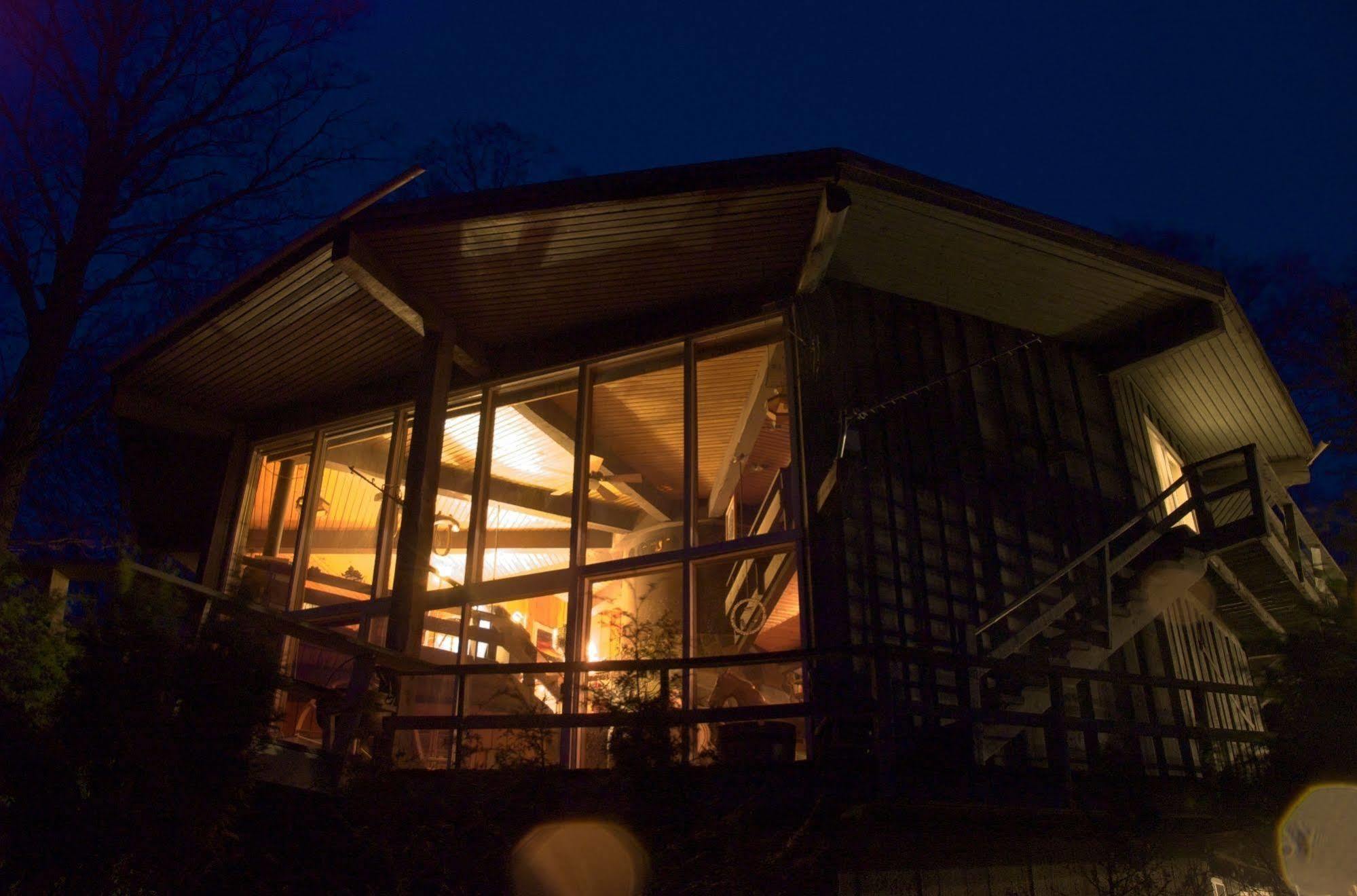 Stouffermill Bed & Breakfast Algonquin Highlands Exterior foto