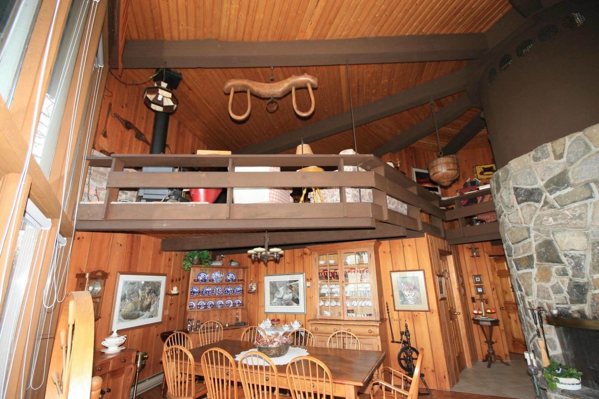 Stouffermill Bed & Breakfast Algonquin Highlands Exterior foto